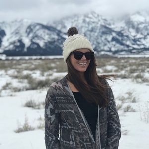 Meet your Posher, Jacqueline